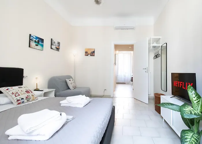 Garibaldi Isola Apartments